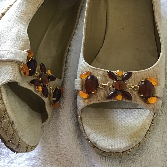 Nygard wedge embellished shoes - Picture 2 of 6